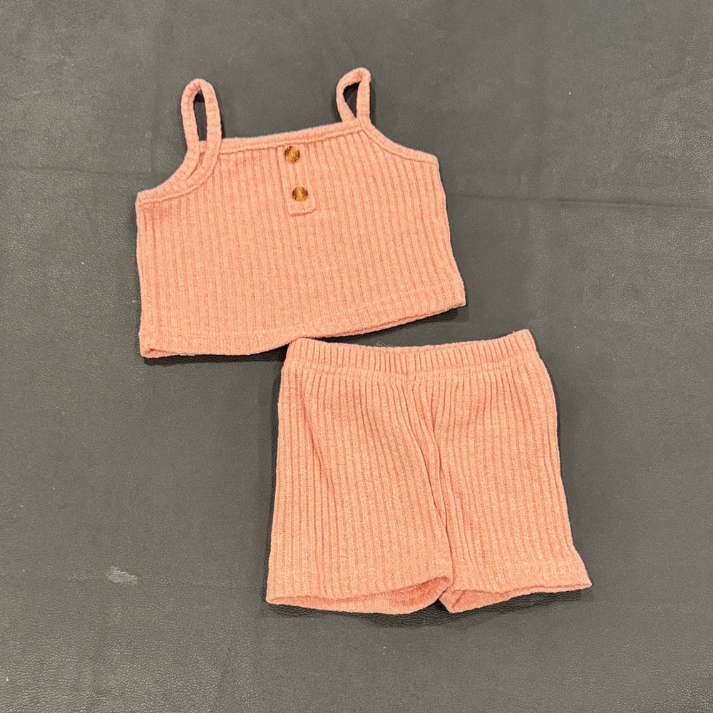 SHEIN Pink Ribbed Kids Matching Set